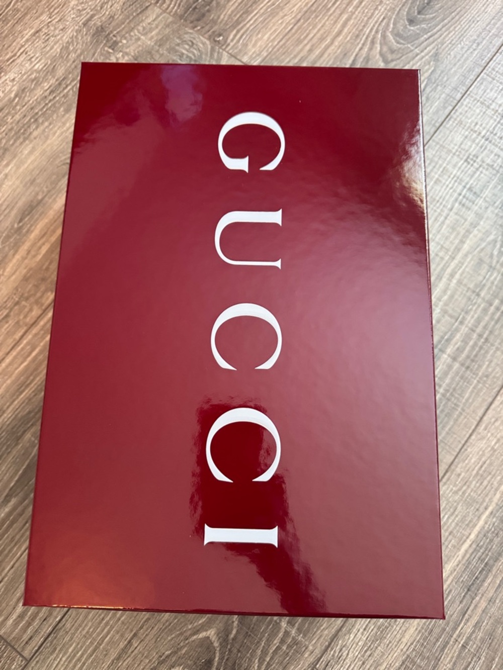 Gucci Navy & Red Web Stripe Low-Top Sneakers - Picture 9 of 10